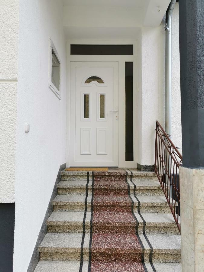 Apartman Kuca 150 Mala Subotica エクステリア 写真
